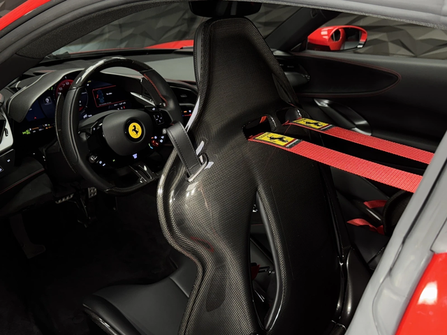 Ferrari SF 90 Stradale Carbon Exclusive - автомобили, коли, обяви за нови и употребявани 6