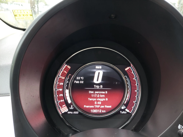 Fiat 500 0, 9i 102ps LED - автомобили, коли, обяви за нови и употребявани 9