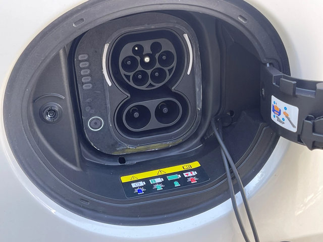 Fiat 500 E ICON/НОВ/42kWh - автомобили, коли, обяви за нови и употребявани 14