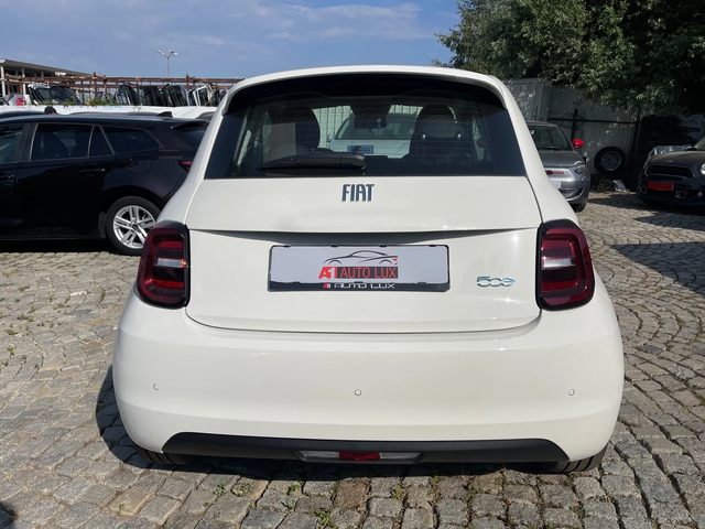 Fiat 500 E ICON/НОВ/42kWh - автомобили, коли, обяви за нови и употребявани 3