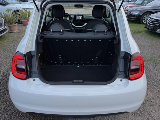 Fiat 500e FIAT 500el 70kW Action, 96 к.с - автомобили, коли, обяви за нови и употребявани 5