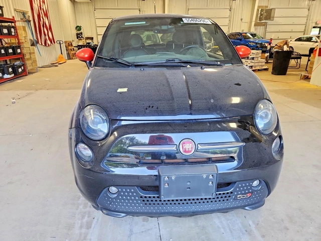 Fiat 500e FWD - автомобили, коли, обяви за нови и употребявани 1