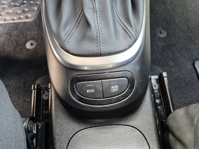 Fiat 500L 1.3 mjet avtomat - автомобили, коли, обяви за нови и употребявани 14