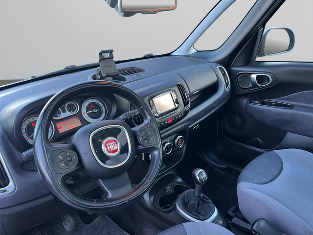 Fiat 500L - автомобили, коли, обяви за нови и употребявани 12