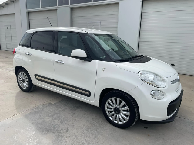 Fiat 500L 1.3M-jet * Navi* UNIKAT* - автомобили, коли, обяви за нови и употребявани 11