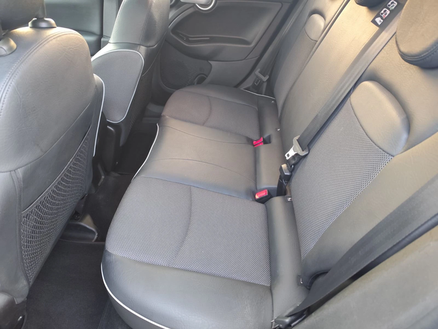 Fiat 500X 2.0MJ Cross 4x4 - автомобили, коли, обяви за нови и употребявани 11