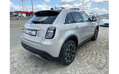 Fiat 600 e/LaPrima/PDC/Massage/Kamera - автомобили, коли, обяви за нови и употребявани 10