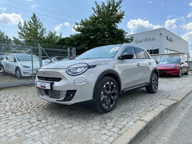 Fiat 600 e/LaPrima/PDC/Massage/Kamera - автомобили, коли, обяви за нови и употребявани 2