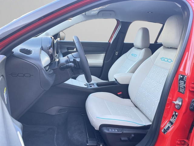Fiat 600 LA PRIMA 1.2 100 KW 145 hp FWD MHEV 6DCT - автомобили, коли, обяви за нови и употребявани 8