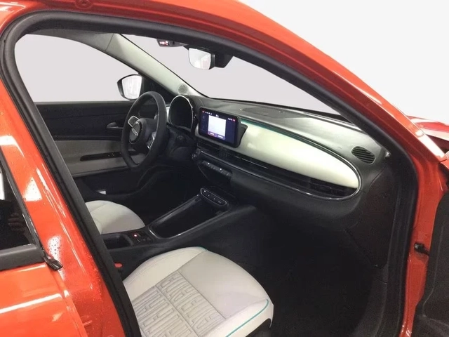Fiat 600e e La Prima DISTR 360* Winter Pack Keyless Blind-Sp - автомобили, коли, обяви за нови и употребявани 7