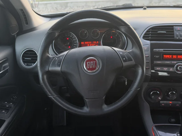 Fiat Bravo 1.6 Multijet Автомат/Парктроник/Собствен лизинг - автомобили, коли, обяви за нови и употребявани 12