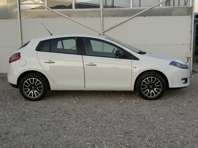 Fiat Bravo 1.6 Multijet Автомат/Парктроник/Собствен лизинг - автомобили, коли, обяви за нови и употребявани 2