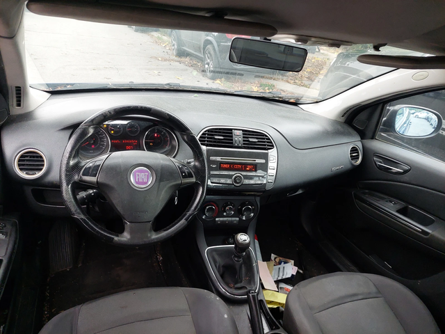 Fiat Bravo 1, 9d 120ps - автомобили, коли, обяви за нови и употребявани 4