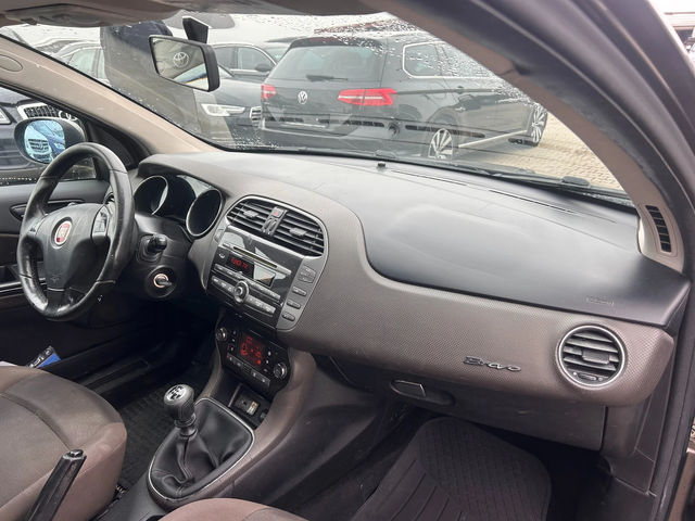 Fiat Bravo 1.9MJET EURO 4 - автомобили, коли, обяви за нови и употребявани 9