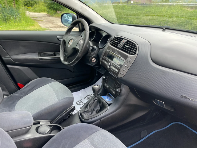 Fiat Bravo 1.6M-jet-105-ITALIA - автомобили, коли, обяви за нови и употребявани 4