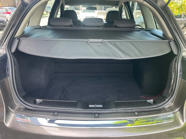 Fiat Croma 1.9mjt 8v Dynamic - автомобили, коли, обяви за нови и употребявани 11