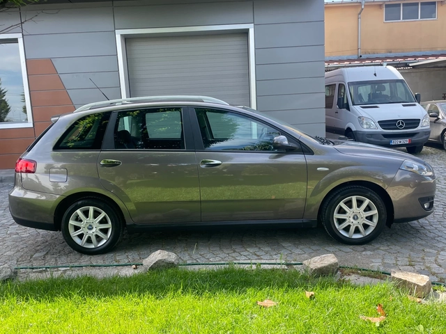 Fiat Croma 1.9mjt 8v Dynamic - автомобили, коли, обяви за нови и употребявани 4