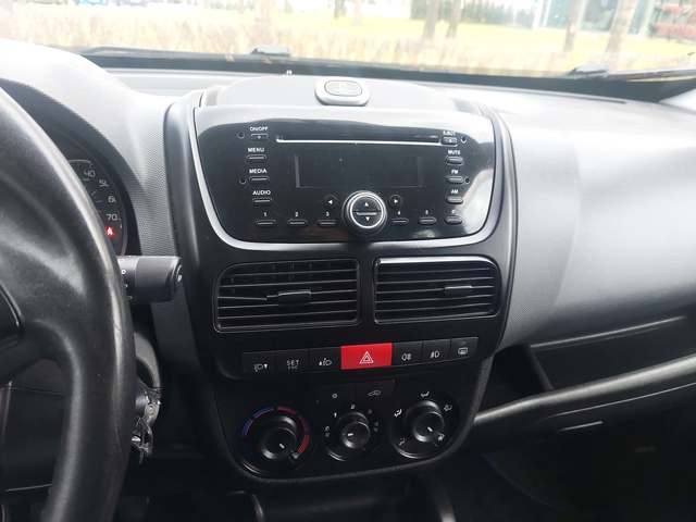 Fiat Doblo 1, 4i  МЕТАН - автомобили, коли, обяви за нови и употребявани 9