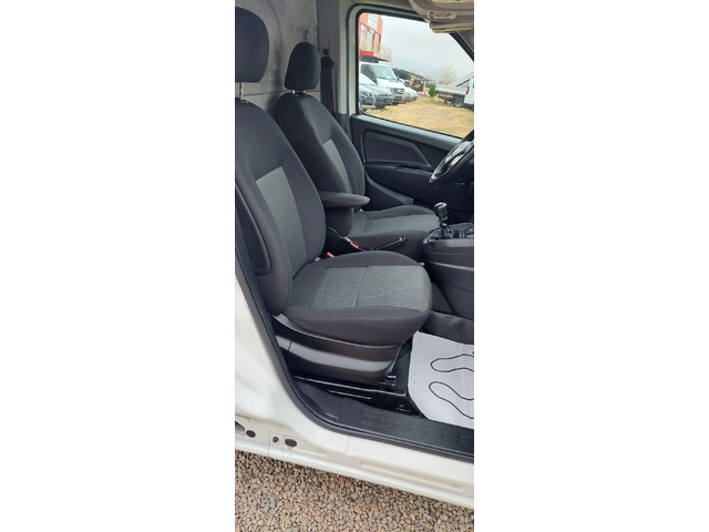 Fiat Doblo 1.6 JTD клима - автомобили, коли, обяви за нови и употребявани 10