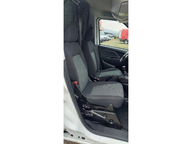 Fiat Doblo 1.3 mjet клима - автомобили, коли, обяви за нови и употребявани 8
