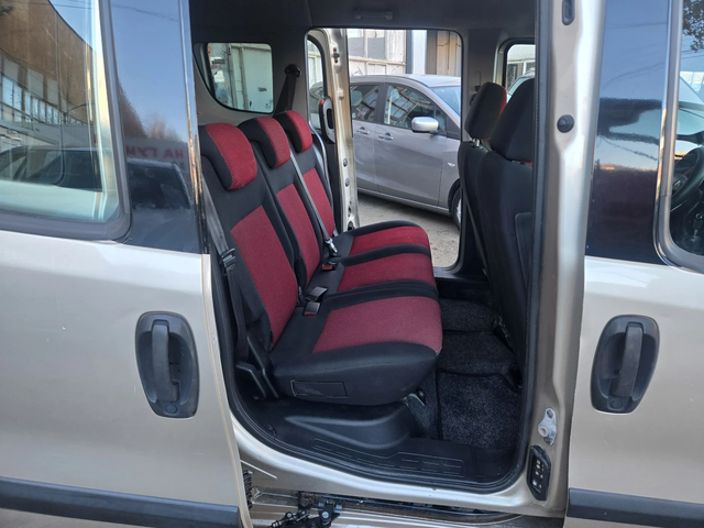 Fiat Doblo 1.6 дизел - автомобили, коли, обяви за нови и употребявани 8