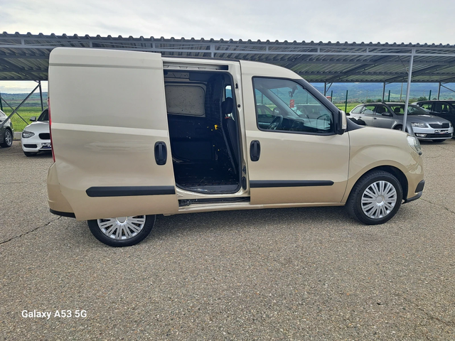 Fiat Doblo 1, 4 I + metan - автомобили, коли, обяви за нови и употребявани 14
