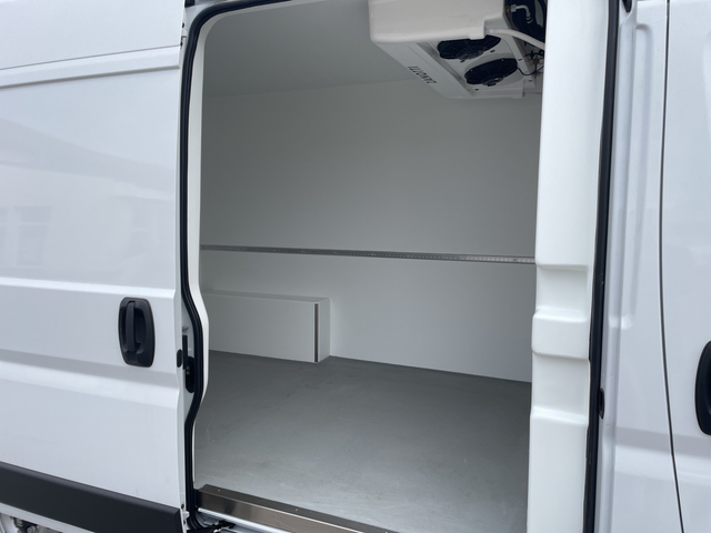 Fiat Ducato VAN 335L3H2 2.2 Multijet 140 MT S&S E6 - автомобили, коли, обяви за нови и употребявани 14
