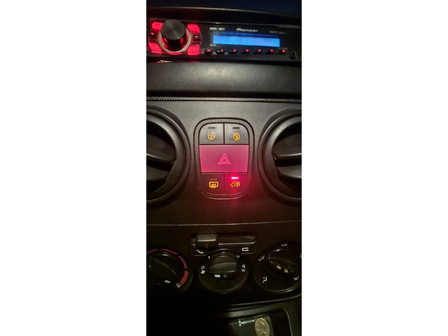 Fiat Fiorino 1.3MultiJet/Регистрирана - автомобили, коли, обяви за нови и употребявани 9