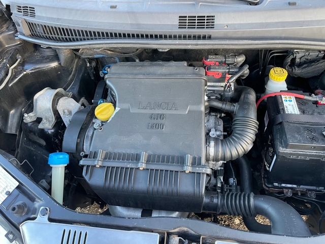 Fiat Idea 1.2i-KLIMA-ITALIA - автомобили, коли, обяви за нови и употребявани 12