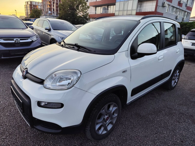 Fiat Panda 1.3 MJ 4x4 - автомобили, коли, обяви за нови и употребявани 1