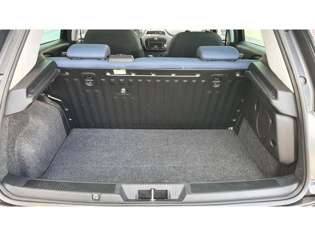 Fiat Punto 1.4 бензин 78к.с - автомобили, коли, обяви за нови и употребявани 15