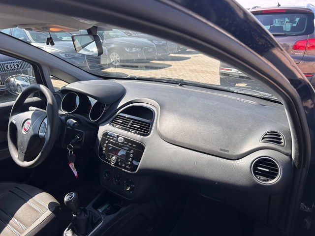 Fiat Punto 1.3MJET EURO 5 - автомобили, коли, обяви за нови и употребявани 9