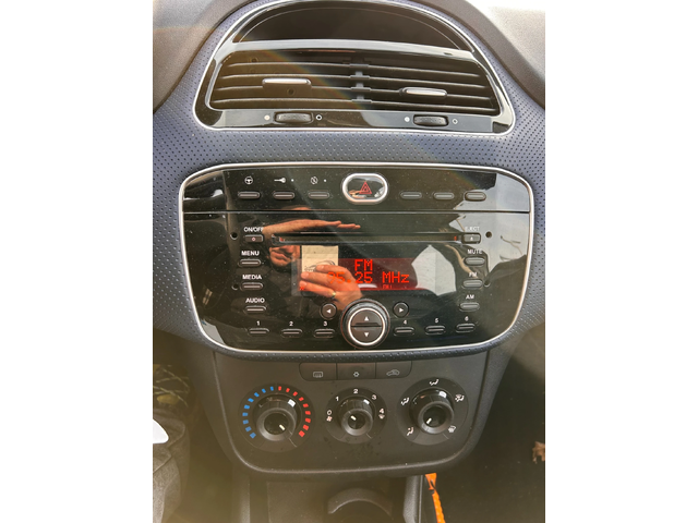 Fiat Punto 1.3MJET EURO 5 - автомобили, коли, обяви за нови и употребявани 11