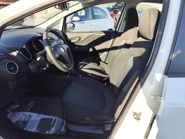 Fiat Punto 1.3mJTD* EURO5B* LED* 120000km! - автомобили, коли, обяви за нови и употребявани 6