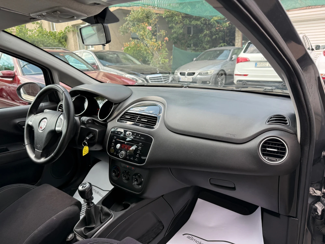 Fiat Punto EVO 1.4I NATURAL POWER - автомобили, коли, обяви за нови и употребявани 11