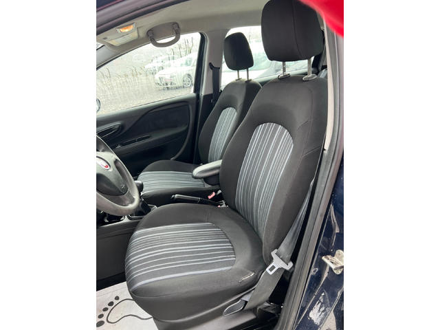 Fiat Punto 1.2i - автомобили, коли, обяви за нови и употребявани 10