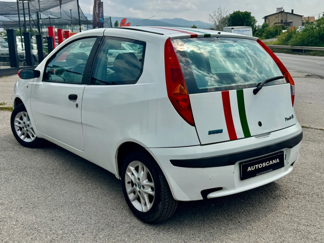 Fiat Punto Автоматик / Климатик / 136000км - автомобили, коли, обяви за нови и употребявани 3