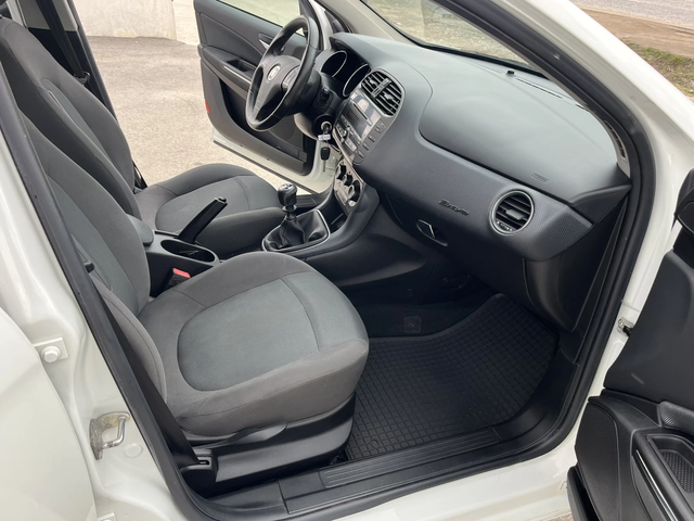 Fiat Punto 1.4I 90кс 6 СКОРОСТИ EURO 4 КЛИМАТИК - автомобили, коли, обяви за нови и употребявани 10