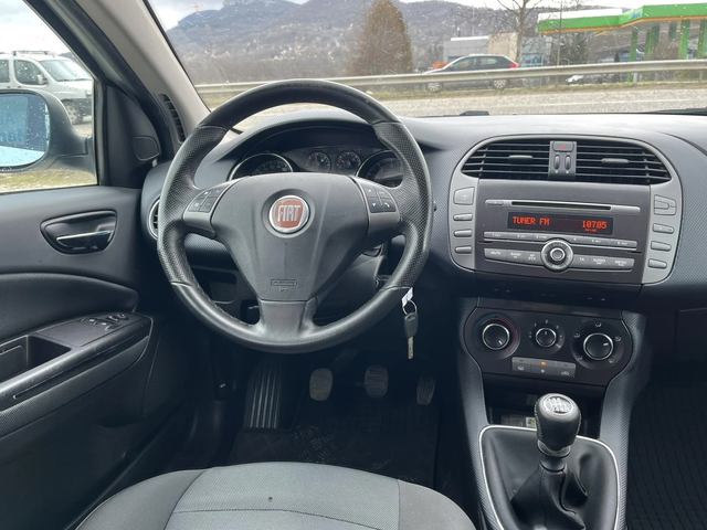 Fiat Punto 1.4I 90кс 6 СКОРОСТИ EURO 4 КЛИМАТИК - автомобили, коли, обяви за нови и употребявани 11