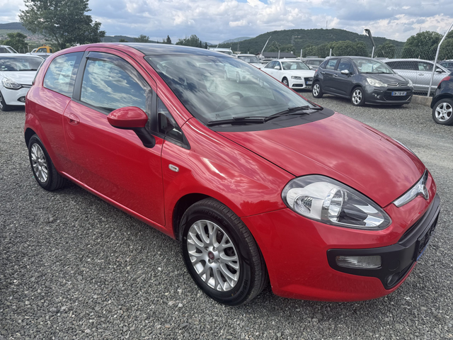 Fiat Punto Evo 1.3 MultiJet - автомобили, коли, обяви за нови и употребявани 2