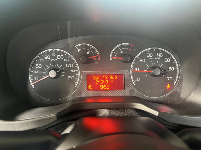 Fiat Qubo 1.4 Metan - автомобили, коли, обяви за нови и употребявани 12