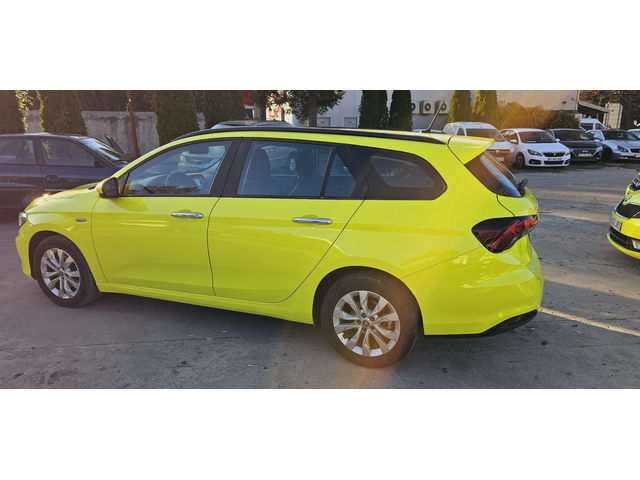 Fiat Tipo 1.4i-6ск+ Газ-ГОТОВ ЗА ТАКСИ - автомобили, коли, обяви за нови и употребявани 4