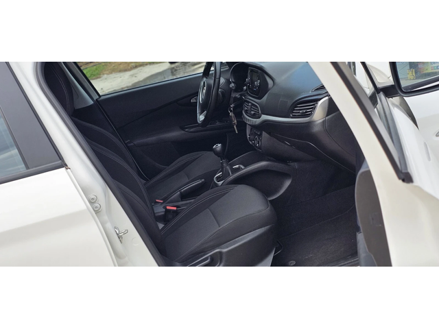 Fiat Tipo 1.4i+ ЗаводскаГаз-ХЕЧБЕК* внос от14.10 - автомобили, коли, обяви за нови и употребявани 12