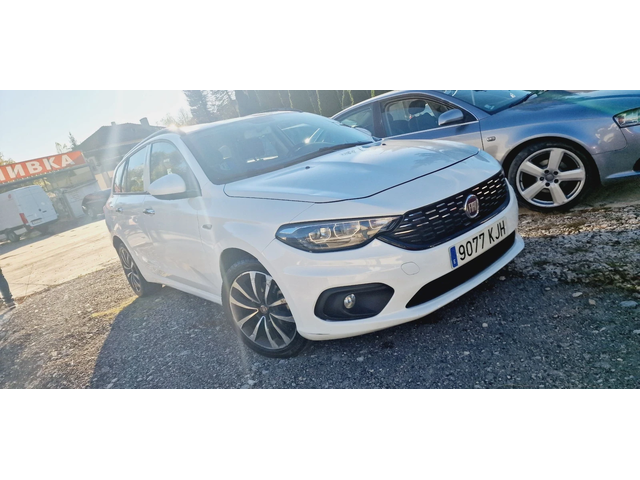 Fiat Tipo 1.4i 120кс+ ЗАВОДСКА ГАЗ-ПОДХОДЯЩИ ЗА ТАКСИ - автомобили, коли, обяви за нови и употребявани 13