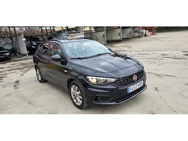 Fiat Tipo 1.4i 120кс+ ЗАВОДСКА ГАЗ-ПОДХОДЯЩИ ЗА ТАКСИ - автомобили, коли, обяви за нови и употребявани 6