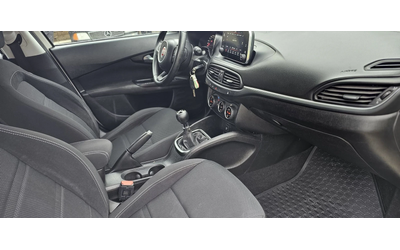 Fiat Tipo 1.4i-120кс-Заводска Газ-Готов за такси* НАЛИЧЕН - автомобили, коли, обяви за нови и употребявани 11