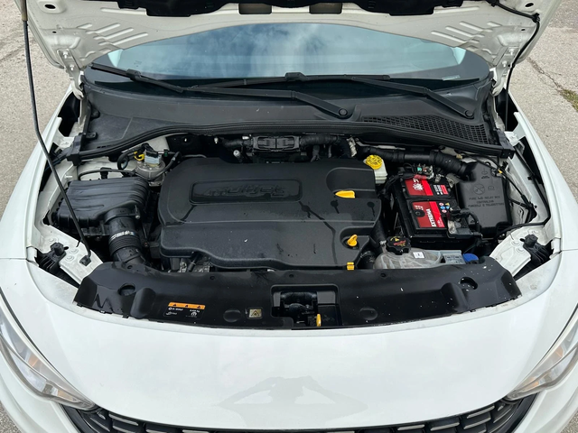 Fiat Tipo 1.6d / 120кс - автомобили, коли, обяви за нови и употребявани 13