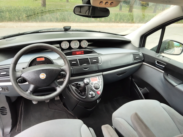 Fiat Ulysse 2, 0d 136ps 8 места - автомобили, коли, обяви за нови и употребявани 5