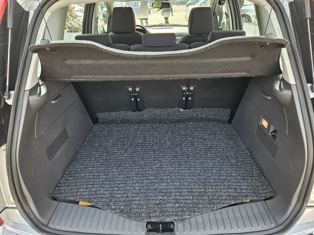 Ford C-max 2.0i-145кс= ФАБРИЧНА ГАЗ= 168.000км= КЛИМАТРОНИК - автомобили, коли, обяви за нови и употребявани 9