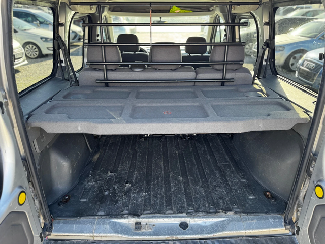 Ford Connect 1.8TDCI/90kc. - автомобили, коли, обяви за нови и употребявани 12